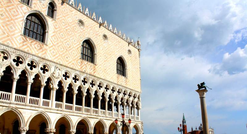 Please contact us and discover our exclusive services